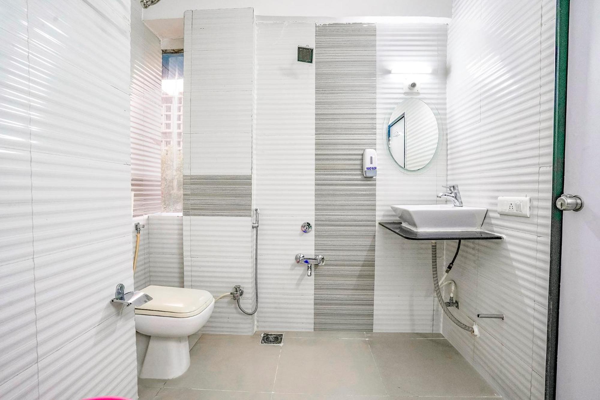 Fabhotel Skylon, Near Mahatma Mandir Gandhinagar Zewnętrze zdjęcie