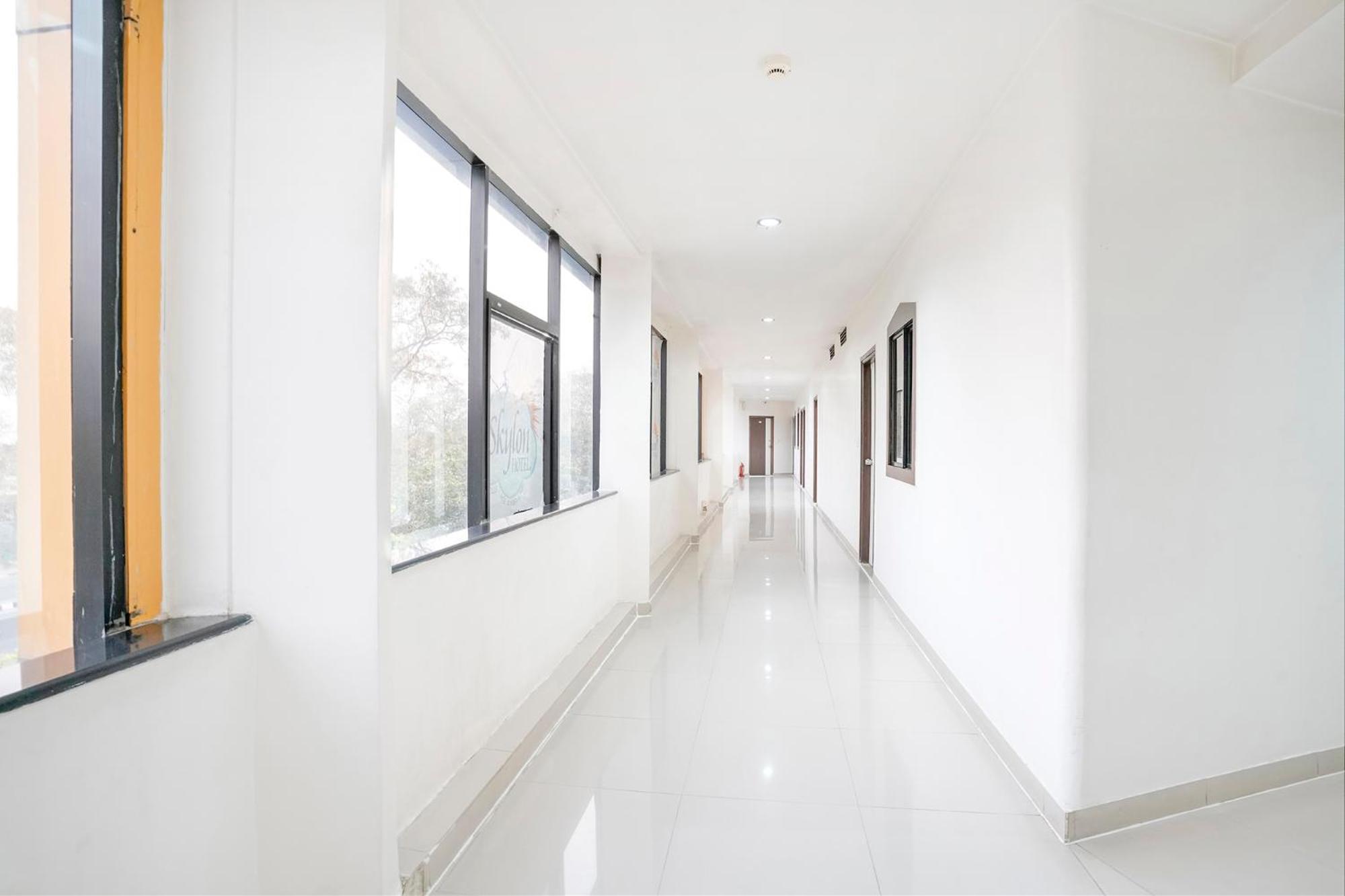 Fabhotel Skylon, Near Mahatma Mandir Gandhinagar Zewnętrze zdjęcie