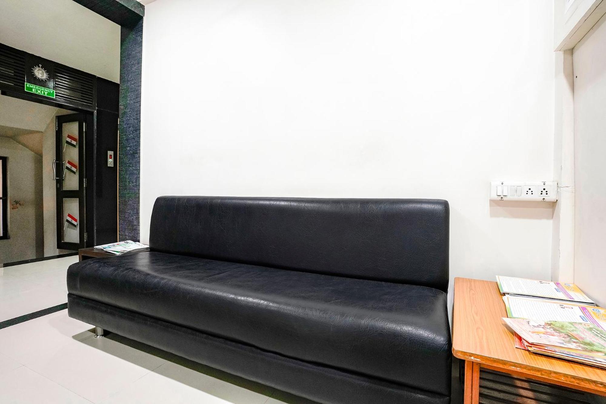 Fabhotel Skylon, Near Mahatma Mandir Gandhinagar Zewnętrze zdjęcie